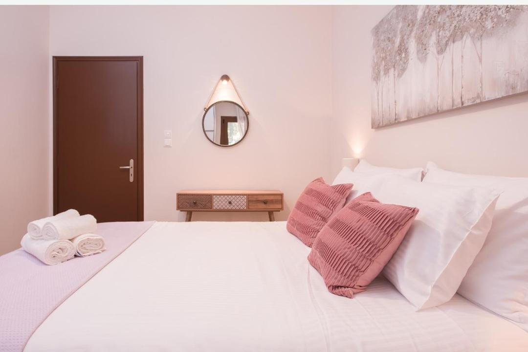 Luxury Moi Apartment In Bafra Village Ioannina Buitenkant foto